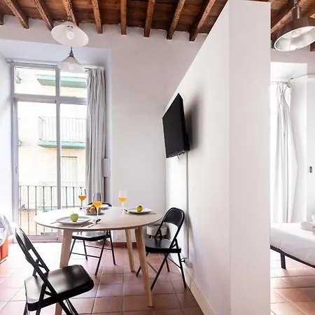 Huerto Del Conde Freshapartments Malaga Exterior photo